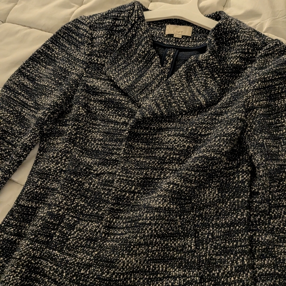 LOFT Navy and White Textured Blazer M size - Picture 6 of 7